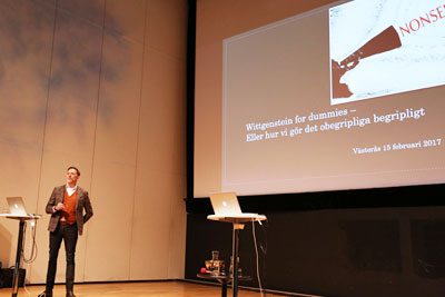 Patrik höll en presentation med titeln Wittgensteiin for Dummies.